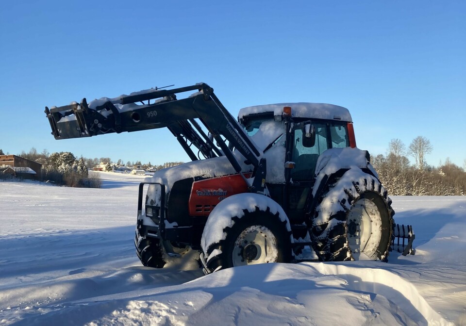 Snødekt traktor