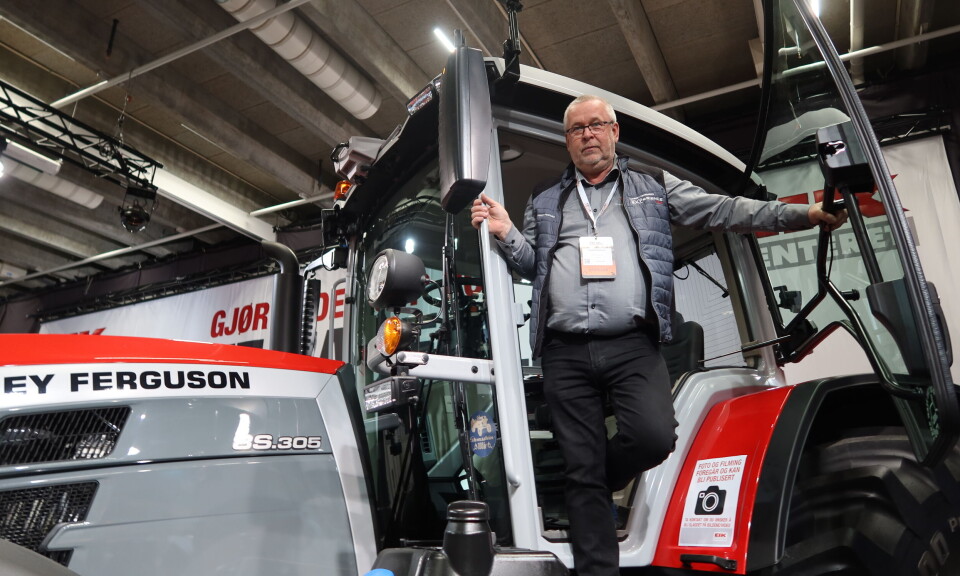 Tore skal kjøre 150 mil med traktor i sommer
