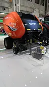 Kubota rundballepresse vist på Eima 2024.