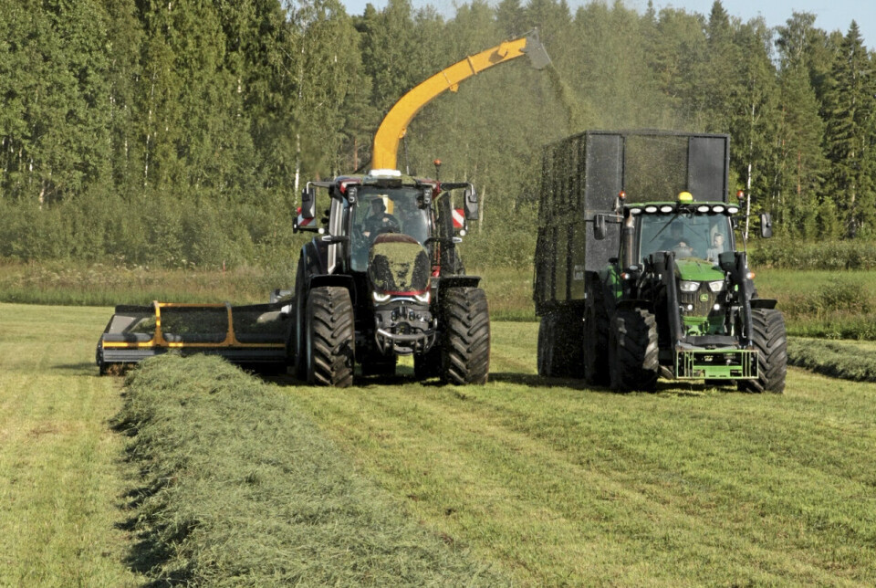 Elho Cobra 7710T: Traktordrevet snitter