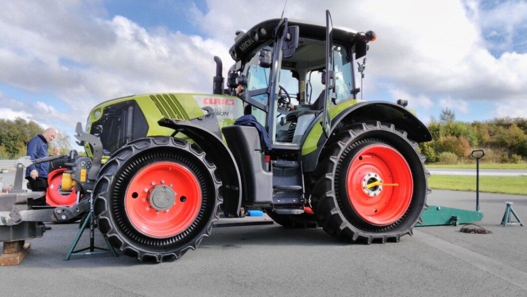 PneuTrac Claas Arion PneuTrac Claas Arion