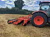 Kubota traktor med kompakt Kubota skålharv