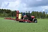 Ugrassprøyting med traktor.