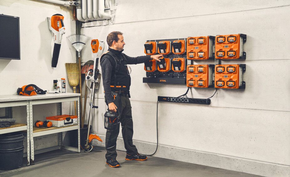 Stihl lar deg lade 40 batterier i en omgang