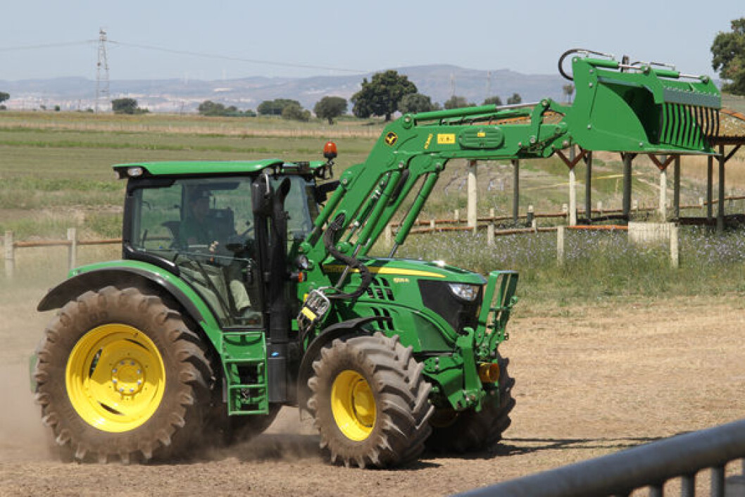 John Deere 6125R_01.jpg John Deere 6125R_01.jpg