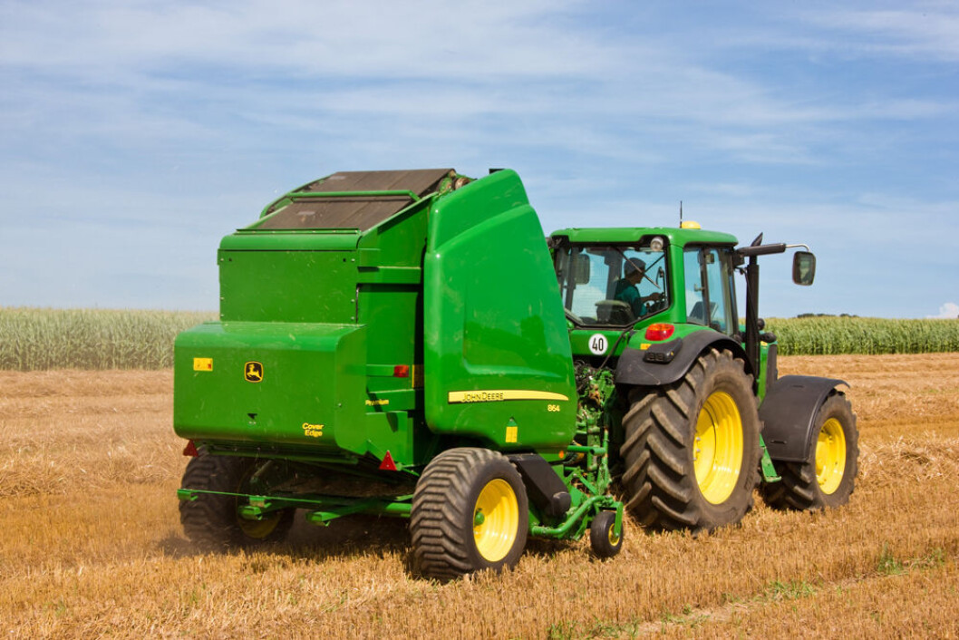 JD ISOBUS traktor og presse JD ISOBUS traktor og presse