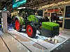 Fendt e107 Vario med en ekstra batteripakke i front utstilt på Agritechnica 2023