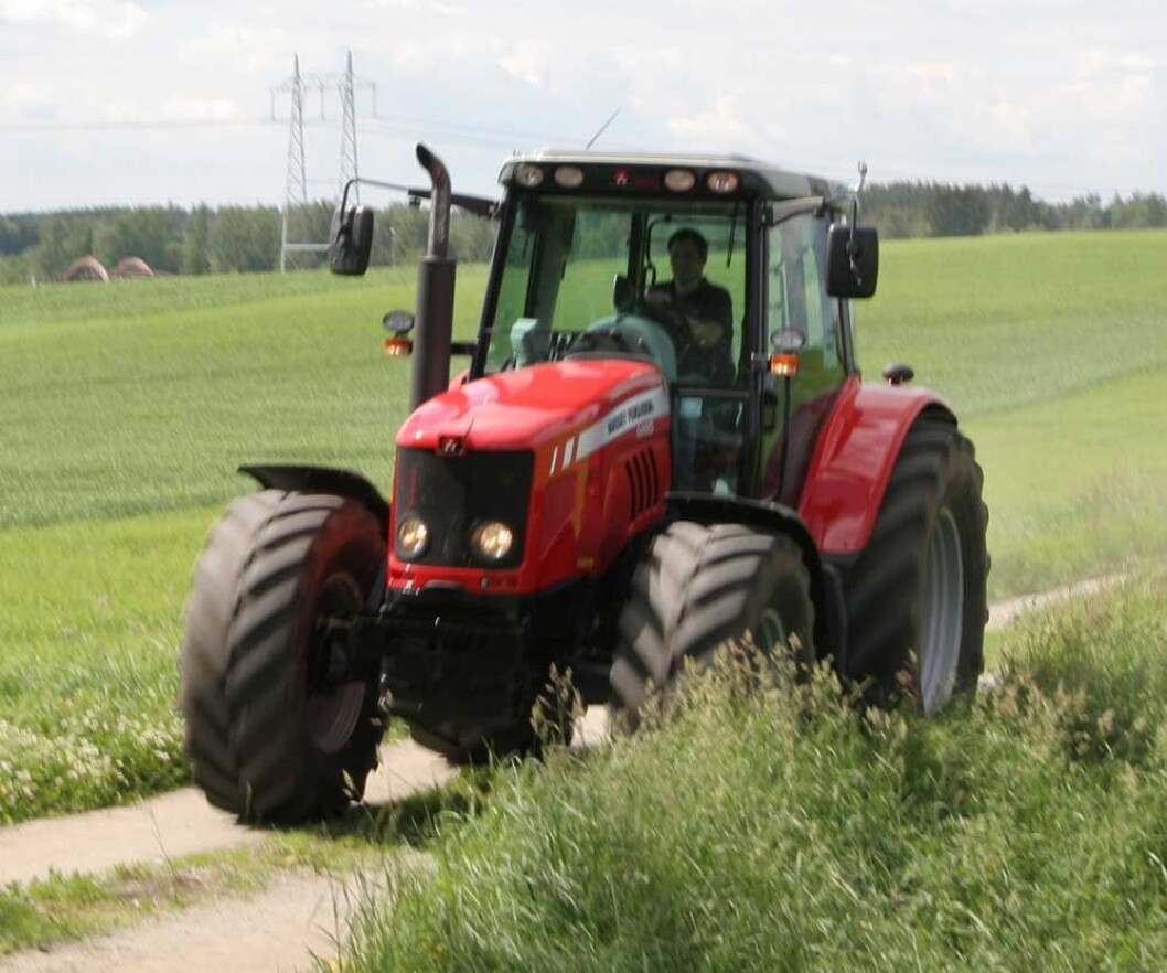Massey Ferguson 7495 Dyna-Vt Massey Ferguson 7495 Dyna-Vt