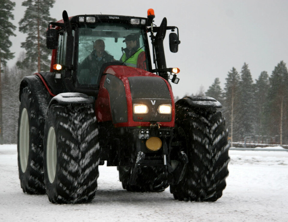 valtra t raud snø fronthydr 07