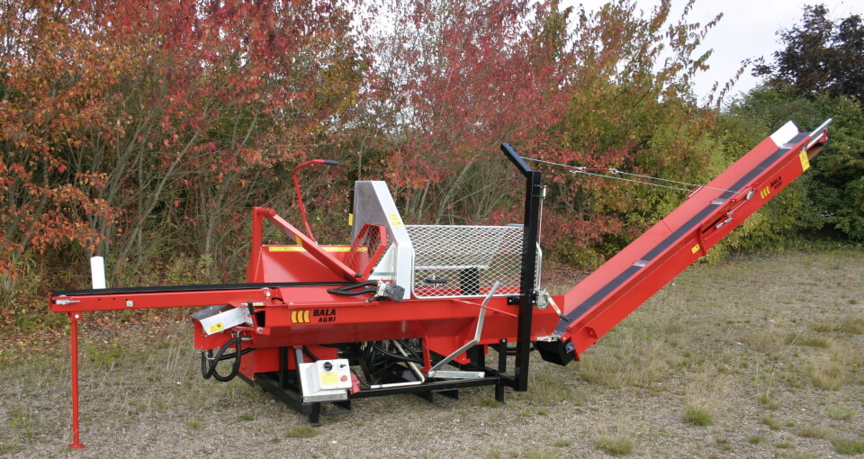 Bala Agri vedmaskiner blir nå å finne hos Sisu Produkter, som denne Bala Agri 370. Sisu produkter tar inn vedmaskiner fra Bala Agri.