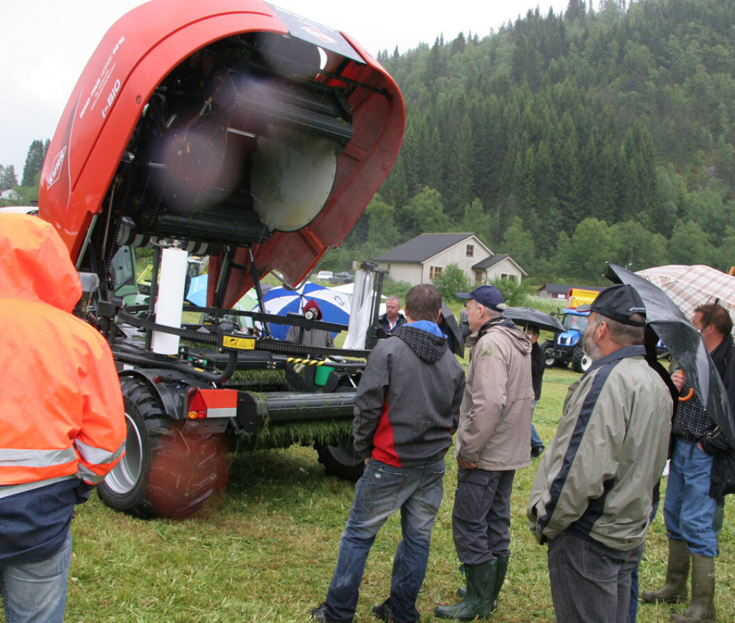 gdf kuhn i-bio grasdemo.jpg gdf kuhn i-bio grasdemo.jpg