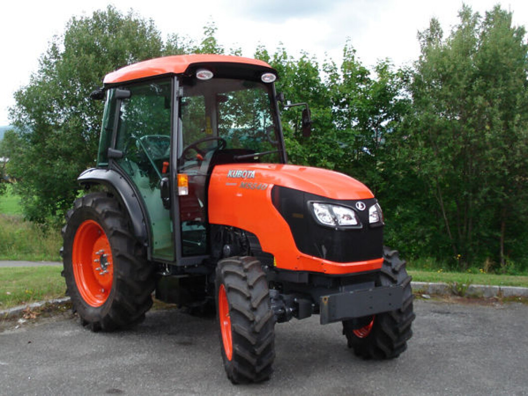 Kubota M8540 Narrow Kubota M8540 Narrow