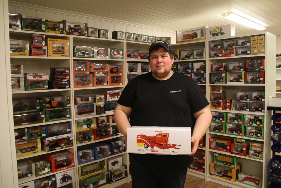 Jon Kenneth Killingland i traktormodeller.no håper på økt interesse for landbruksmodeller i Norge.
