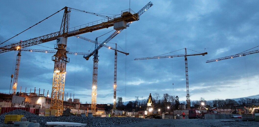 Byggekranene er det nye landemerket på NMBU om dagen. Foto: Statsbygg Byggekranene er det nye landemerket på NMBU om dagen. Foto: Statsbygg