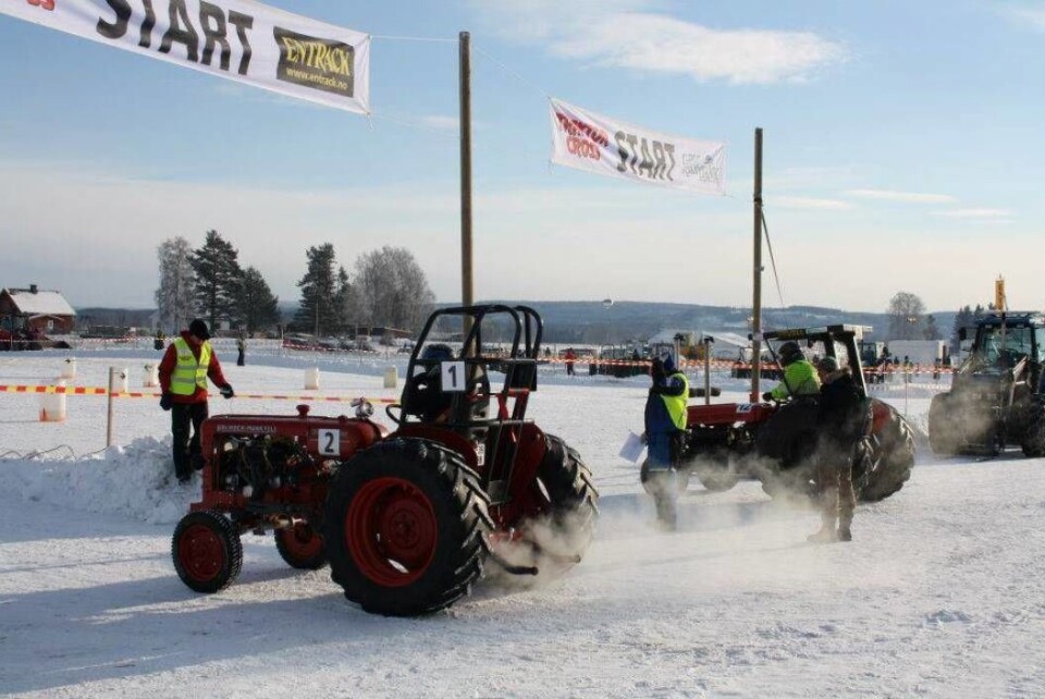 Traktorcross på Losna isbane