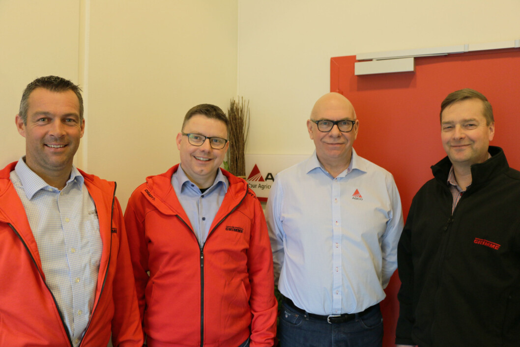 Fra venstre: Heine Hylleberg, salgssjef Grimme Skandinavien. Øysten B. Aas-Hveem, ettermarked Grimme i Norge. Videre salgssjef deler Eikmaskin as, Brede Høgseth. Lengst til høyre produktsjef høstemaskiner i Eikmaskin, Ole Jørgen Baarlid. Fra venstre: Heine Hylleberg, salgssjef Grimme Skandinavien. Øysten B. Aas-Hveem, ettermarked Grimme i Norge. Videre salgssjef deler Eikmaskin as, Brede Høgseth. Lengst til høyre produktsjef høstemaskiner i Eikmaskin, Ole Jørgen Baarlid.