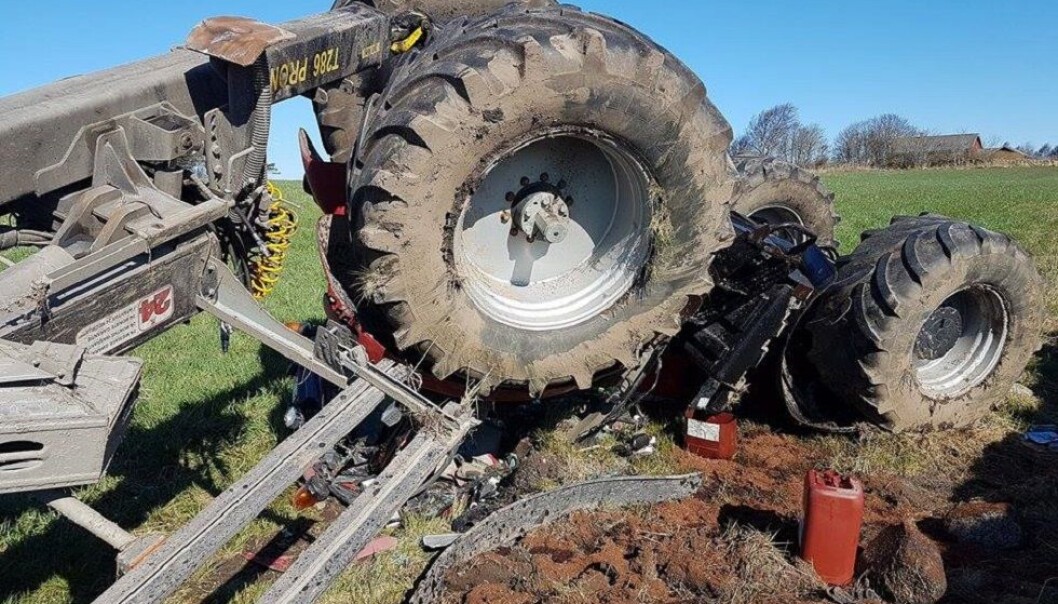 Slik så det ut etter uhellet. Ailin overlevde, takket være beltet. Foto: Tor Gudmestad Slik så det ut etter uhellet. Ailin overlevde, takket være beltet. Foto: Tor Gudmestad