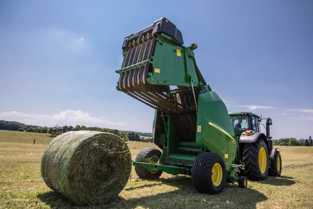 Ny runbdallepresse fra John Deere. Ny runbdallepresse fra John Deere.