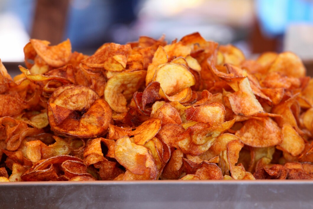 Ser du for deg chips laget av sauekjøtt som et mulig alternativ til potetgull på lørdagskvelden? Foto:colourbox.com