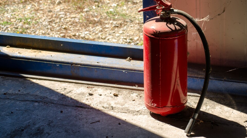 Hvor står brannslukkingsapparatet?