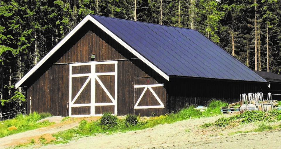 Dette ammekufjøset er bygget med containere