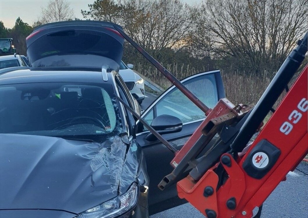 Et grelt eksempel på hvorfor spyd ikke hører til i trafikken. Privat foto Et grelt eksempel på hvorfor spyd ikke hører til i trafikken. Privat foto
