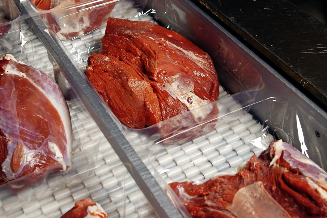 Produksjonen av storfe-kjøtt økte i fjor til glede for alle grillglade nordmenn. Foto: colourbox.com Produksjonen av storfe-kjøtt økte i fjor til glede for alle grillglade nordmenn. Foto: colourbox.com