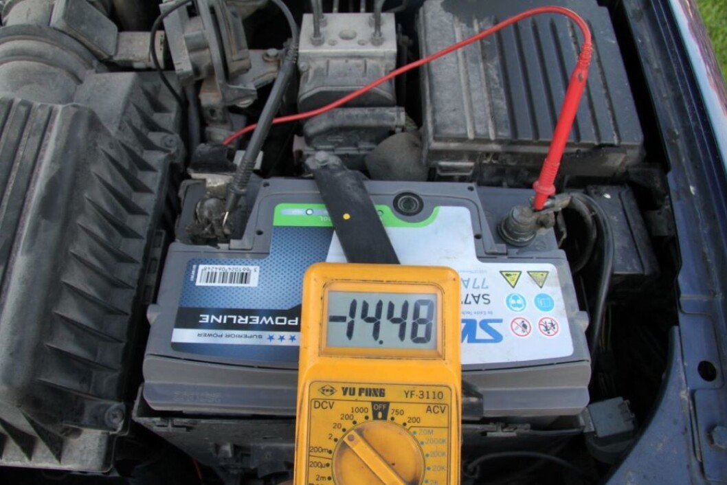 Hvordan står det til med batteriet etter vinteren? Foto: H. Bjerke Hvordan står det til med batteriet etter vinteren? Foto: H. Bjerke