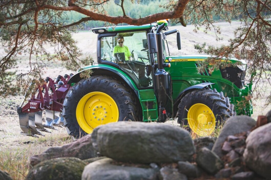 Valtra ligger farlig nær John Deere i salgsstatistikken. Foto: Michel Velderman Valtra ligger farlig nær John Deere i salgsstatistikken. Foto: Michel Velderman