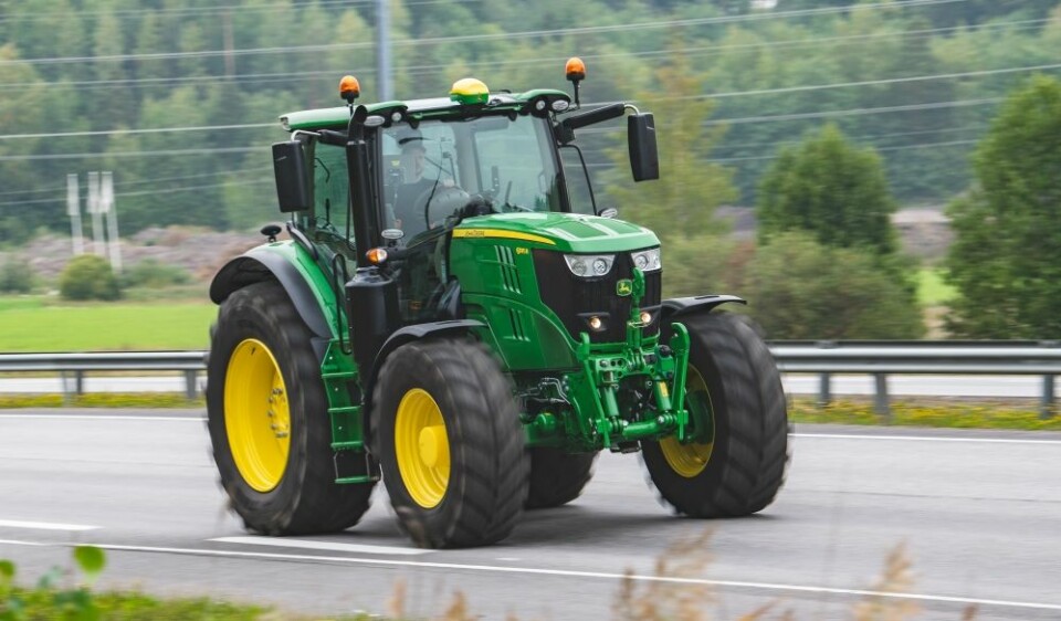 John Deere har kjørt fra de andre merkene på traktorstatistikken i Sverige.