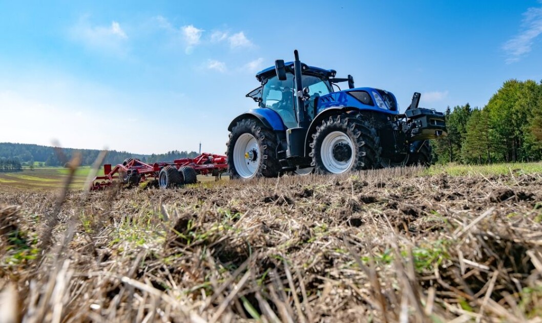 Sola skinner på New Holland i Danmark om dagen. Sola skinner på New Holland i Danmark om dagen.