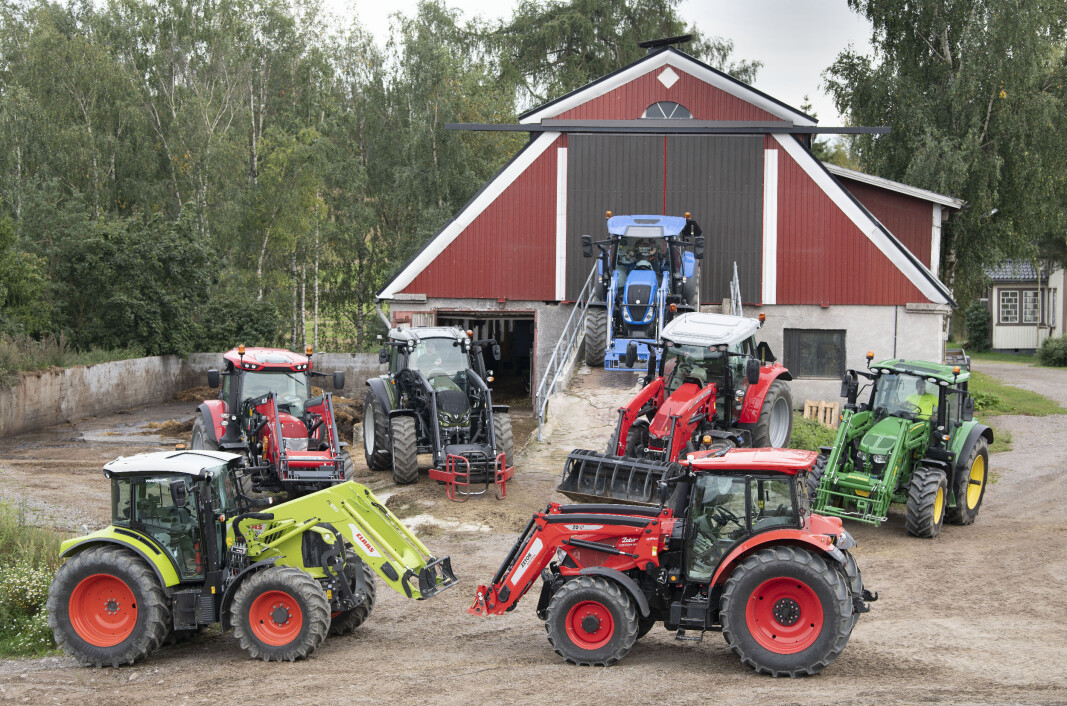 Traktorene vi har testet i 2021 er John Deere 6120M, Massey Ferguson 5712S, New Holland T.5 120, Claas Arion 440, McCormick X6.420, Zetor Forterra 120 og en prototype av Valtra G 115. Traktorene vi har testet i 2021 er John Deere 6120M, Massey Ferguson 5712S, New Holland T.5 120, Claas Arion 440, McCormick X6.420, Zetor Forterra 120 og en prototype av Valtra G 115.