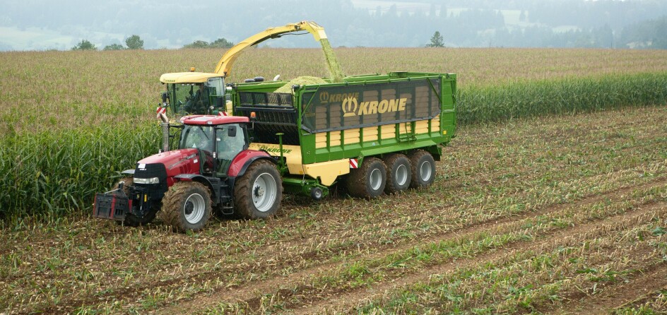Det blir både CNH-traktorer og finsnitter med maisutstyr å se under demodagen neste helg. Foto: Krone