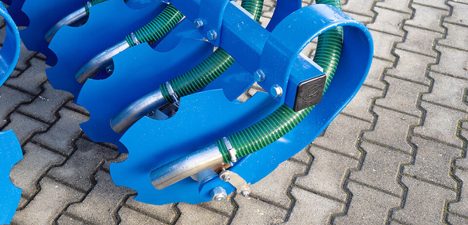 Harva som gjødsler og harver samtidig