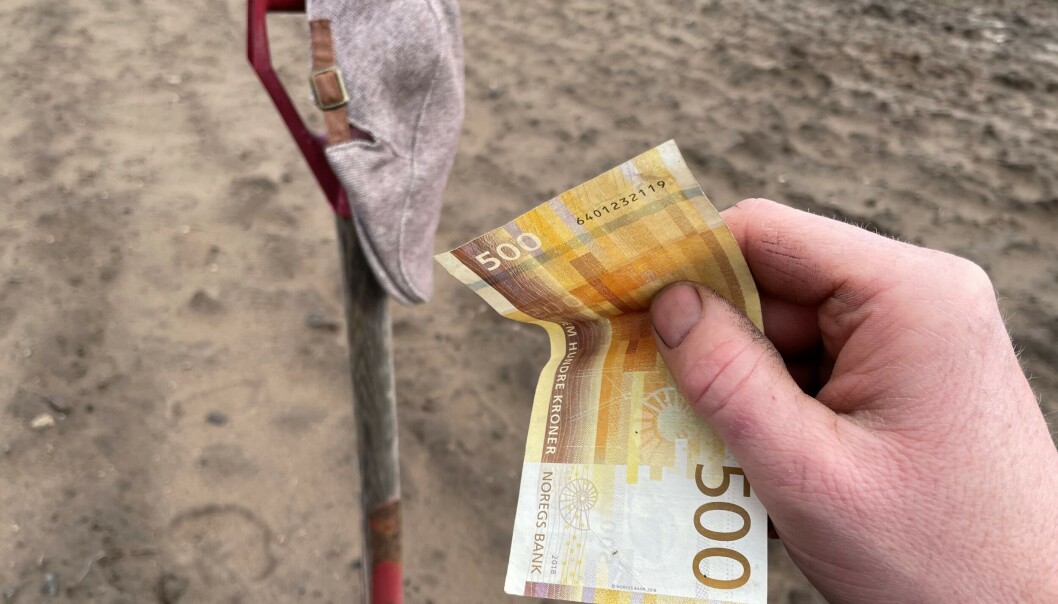 Pengekreftene har gjort et inntog, og kapitalen kommer fra de som sitter nederst på rangstigen, i dette tilfellet norske gardbrukere. Pengekreftene har gjort et inntog, og kapitalen kommer fra de som sitter nederst på rangstigen, i dette tilfellet norske gardbrukere.