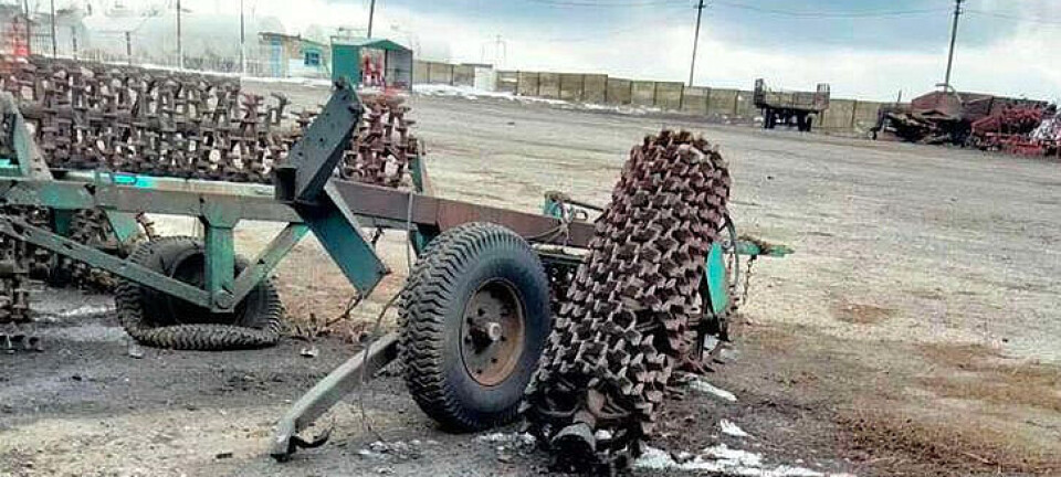 Den ene garden er okkupert, den andre er truffet av missiler