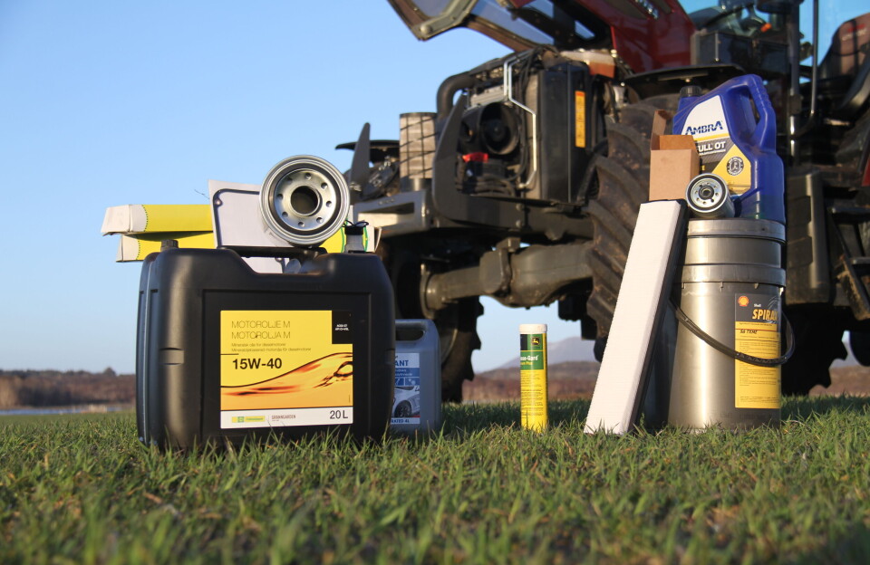 Hvor mye koster traktoren i timen?