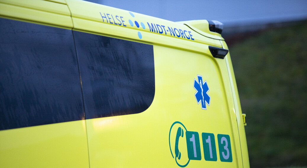 Ambulanse rykket ut til ulykken, men livet sto ikke til å redde. Ambulanse rykket ut til ulykken, men livet sto ikke til å redde.