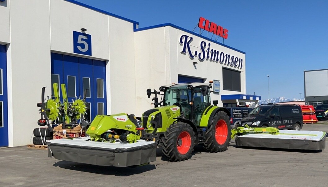 K. Simonsen Storbilsenter AS er et frittstående verksted som ble startet opp i 2012 på Stangnes i Harstad. I 2021 ble de forhandler av blant annet Claas traktorer. K. Simonsen Storbilsenter AS er et frittstående verksted som ble startet opp i 2012 på Stangnes i Harstad. I 2021 ble de forhandler av blant annet Claas traktorer.