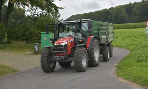 Massey Ferguson 4708 M:En harmonisk traktor