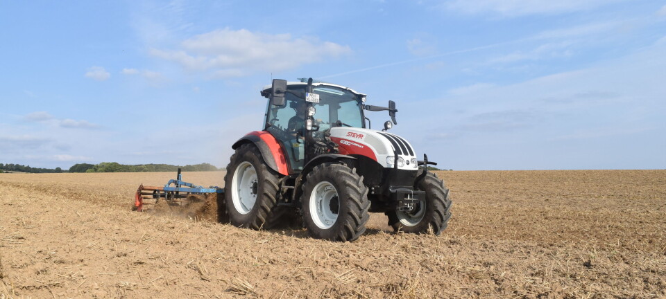 Steyr 4080 Compact:Høy vekt, lite effekt