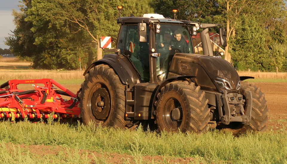 Akershus Traktor arrangerer vårdager med mulighet for prøvekjøring av Valtra Q.