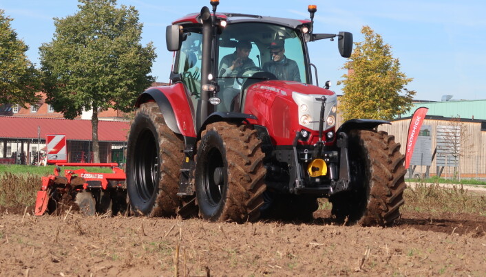 <span class=" italic" data-lab-italic_desktop="italic">McCormick X6.414 P6</span> <span class=" italic" data-lab-italic_desktop="italic">McCormick X6.414 P6</span>