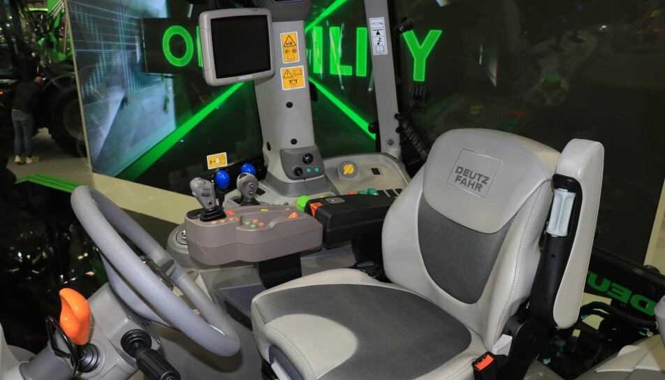 De som har kjørt Deutz-Fahr vil kjenne seg igjen i hytta.