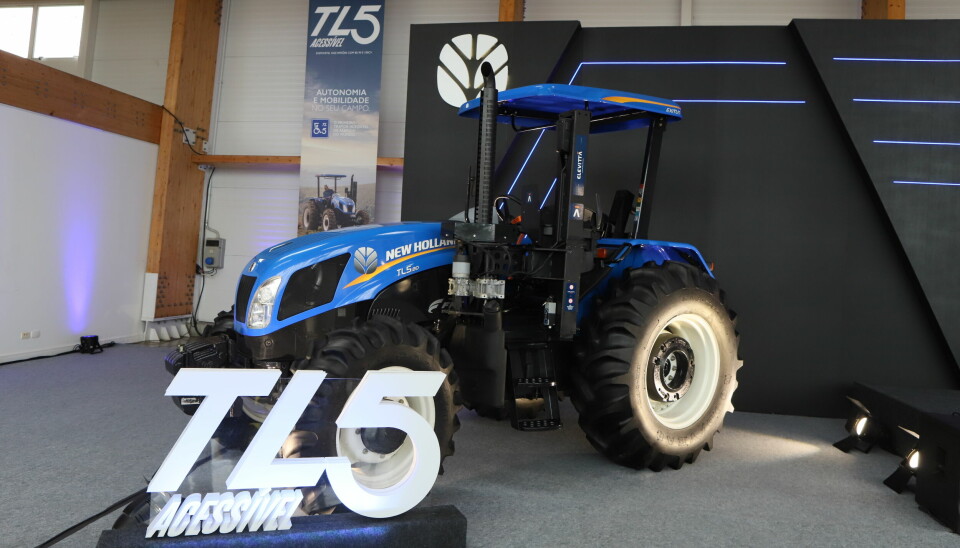 TL5 blir verdens første traktor for bevegelseshemmede. Her skal det være lett for alle å komme seg til førerstolen.