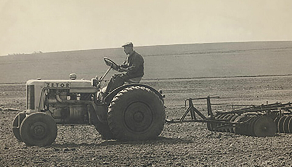 Zetors første traktor het 25 og kom i 1946. Dette bildet er tatt året etter.